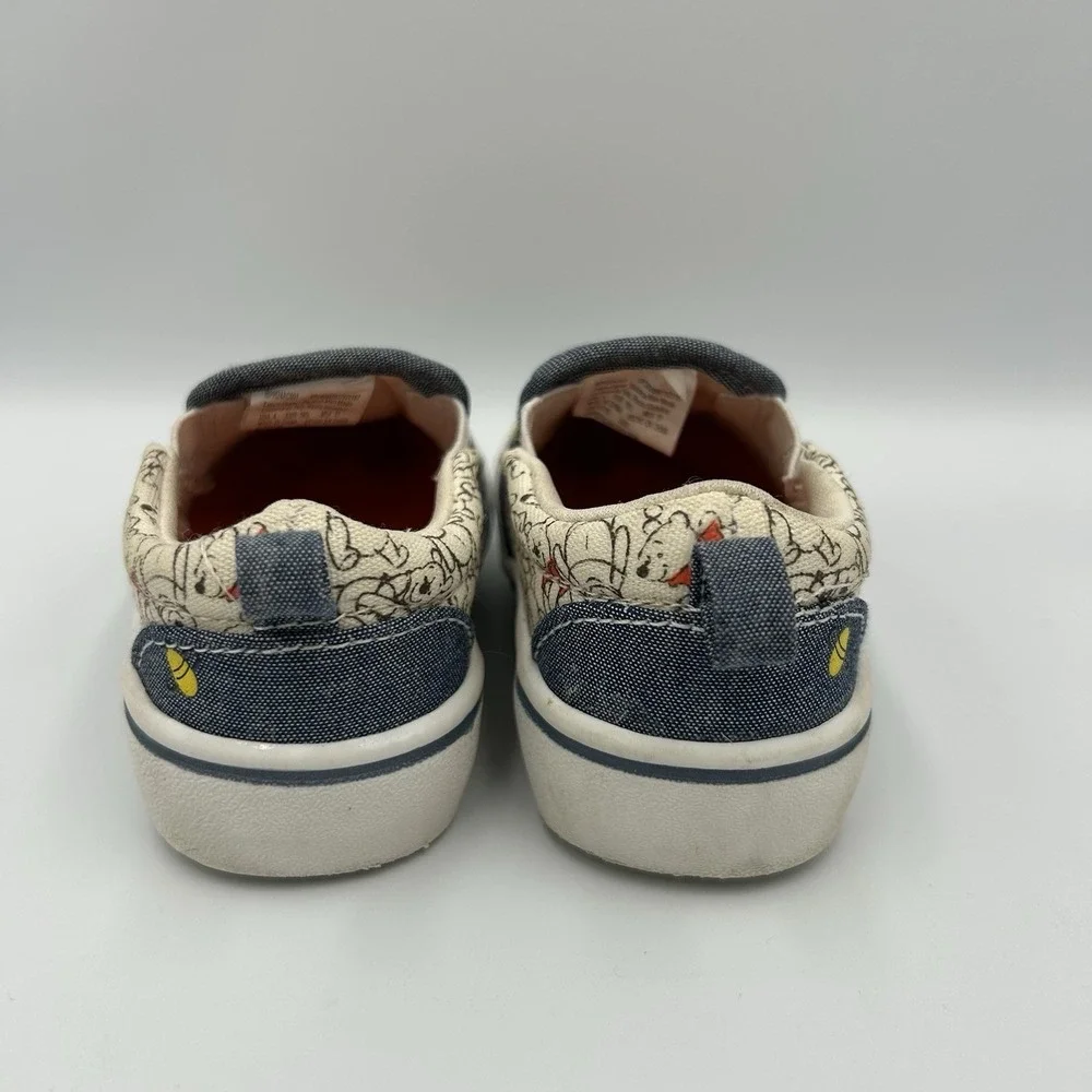 Disney Baby Winnie the Pooh Classic Baby Toddler Slip-on‎ Shoes Size 4